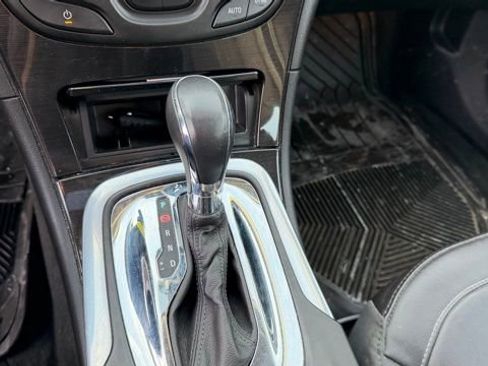 Used 2016 Buick Regal image 18