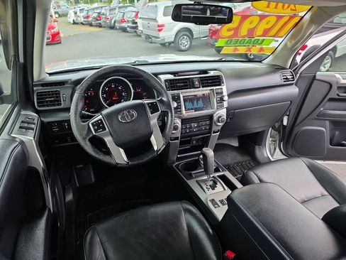 Used 2011 Toyota 4Runner Limited AWD/4WD image 16
