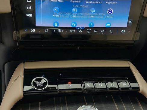New 2026 Lincoln Navigator L Black Label AWD/4WD image 16