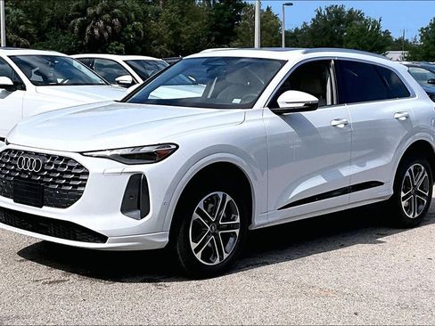 New 2026 Audi Q5 Premium AWD/4WD image 9