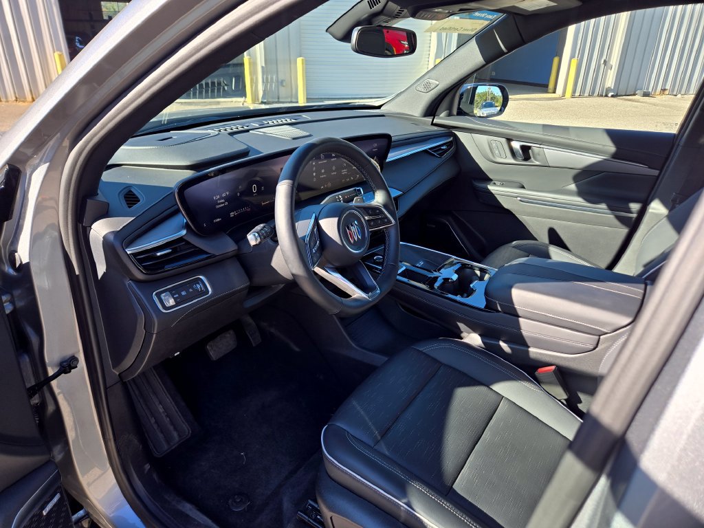 Used 2026 Buick Enclave Sport Touring FWD image 9
