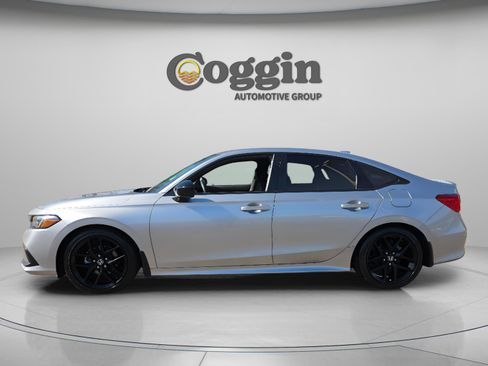 Certified 2024 Honda Civic Sport image 2