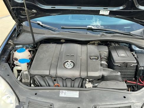 Used 2010 Volkswagen Jetta S FWD image 34