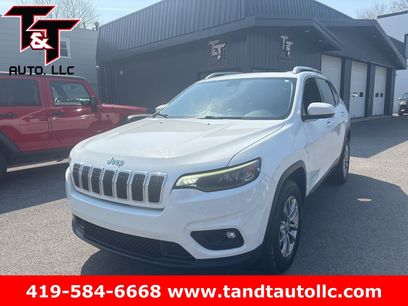 Used 2019 Jeep Cherokee Latitude Plus w/ Comfort/Convenience Group