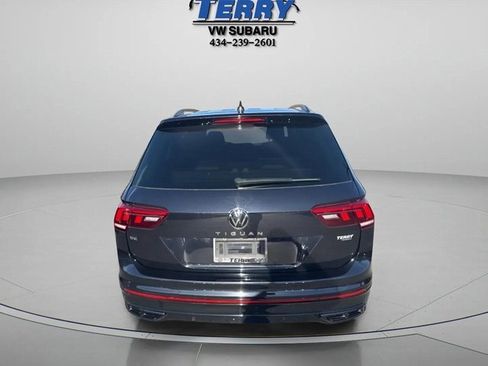 Certified 2023 Volkswagen Tiguan SE R-Line image 3