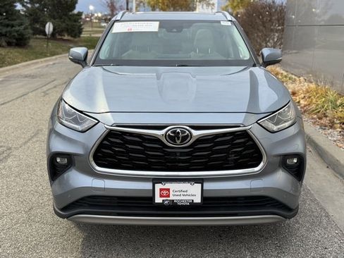 Certified 2022 Toyota Highlander Platinum image 41