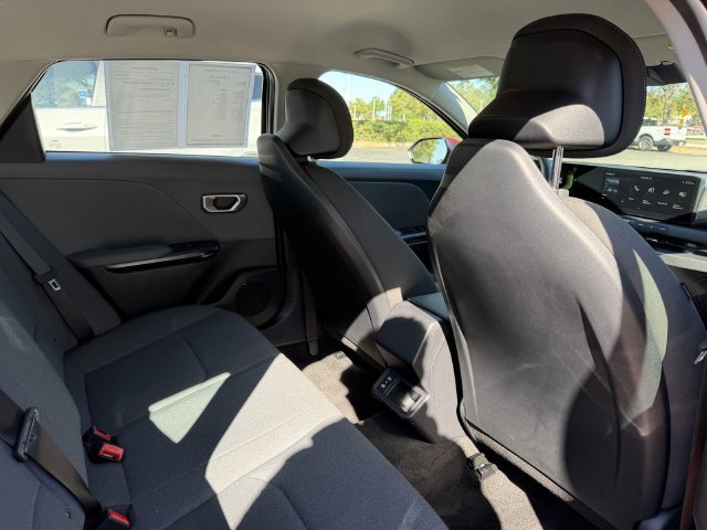 Certified 2025 Kia K4 FWD image 32