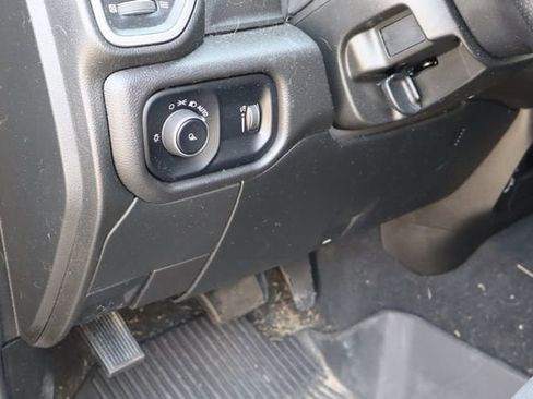 Used 2024 RAM 2500 Tradesman w/ Chrome Appearance Group AWD/4WD image 21