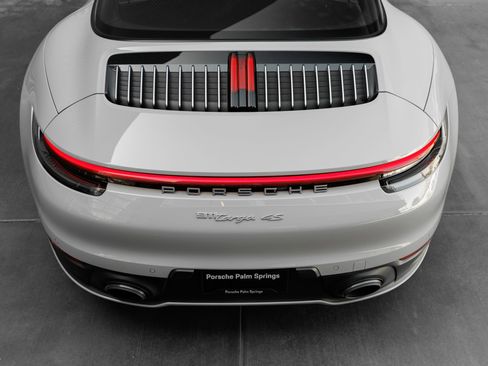 Certified 2022 Porsche 911 Targa 4S w/ Premium Package AWD/4WD image 29