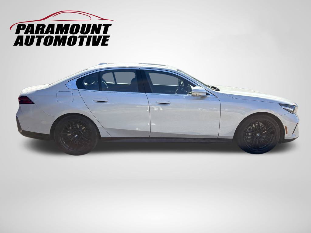 Used 2025 BMW 540i xDrive w/ Premium Package AWD/4WD image 3
