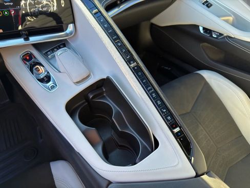 Used 2022 Chevrolet Corvette Stingray Preferred Cpe w/ 2LT image 23