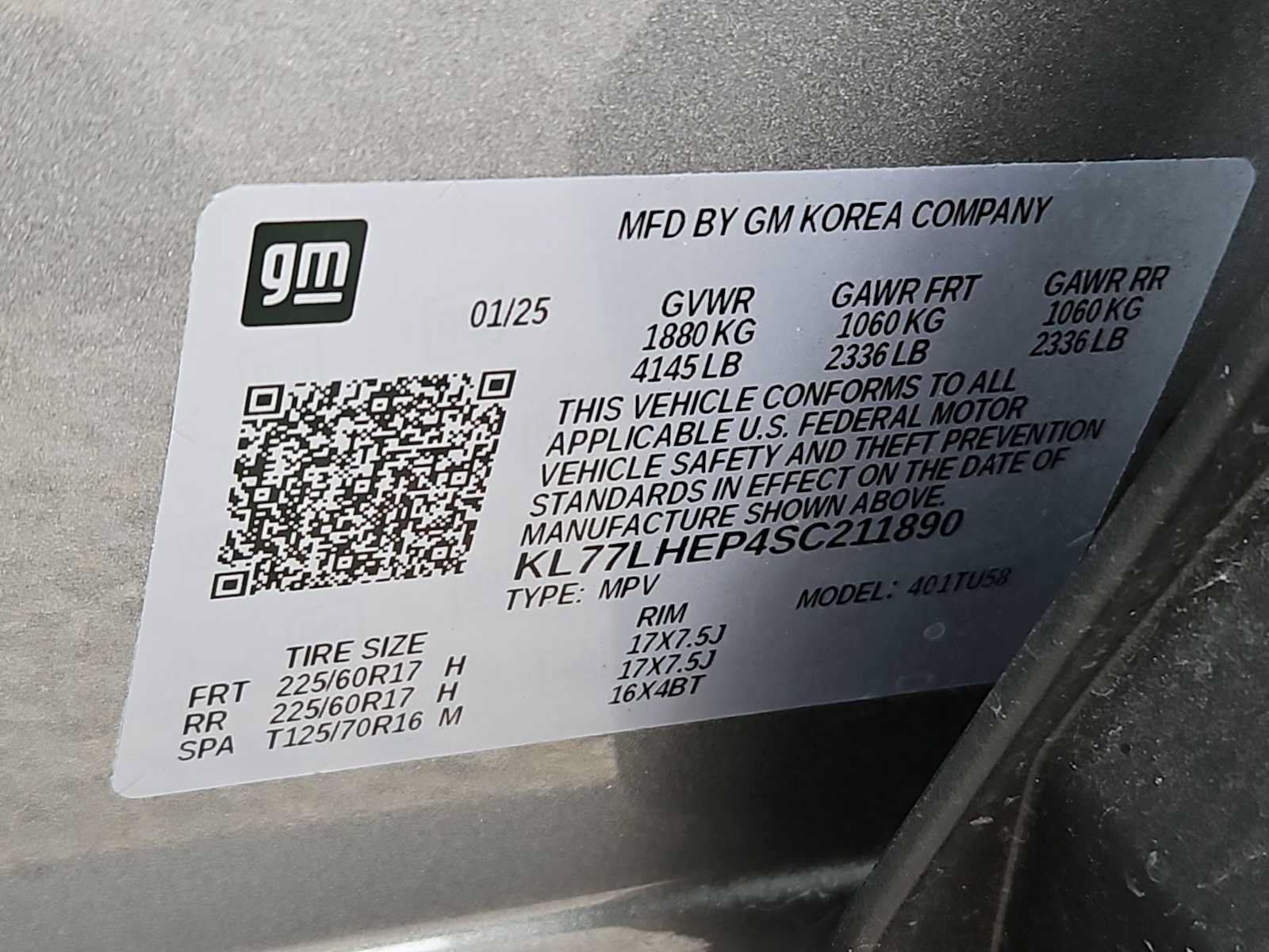 Used 2025 Chevrolet Trax LT FWD image 23