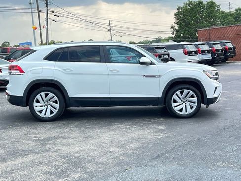 Used 2021 Volkswagen Atlas Cross Sport SE FWD image 7