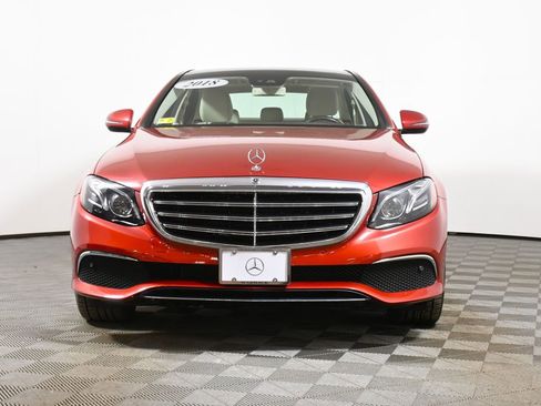 Used 2018 Mercedes-Benz E 400 4MATIC Sedan image 10