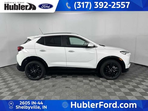 Used 2024 Buick Encore GX Sport Touring FWD image 9