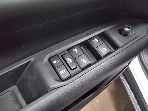 New 2026 Jeep Compass Latitude image 16