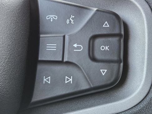 New 2025 Ford Bronco 4-Door image 12