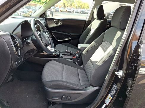 Certified 2023 Kia Soul EX image 14