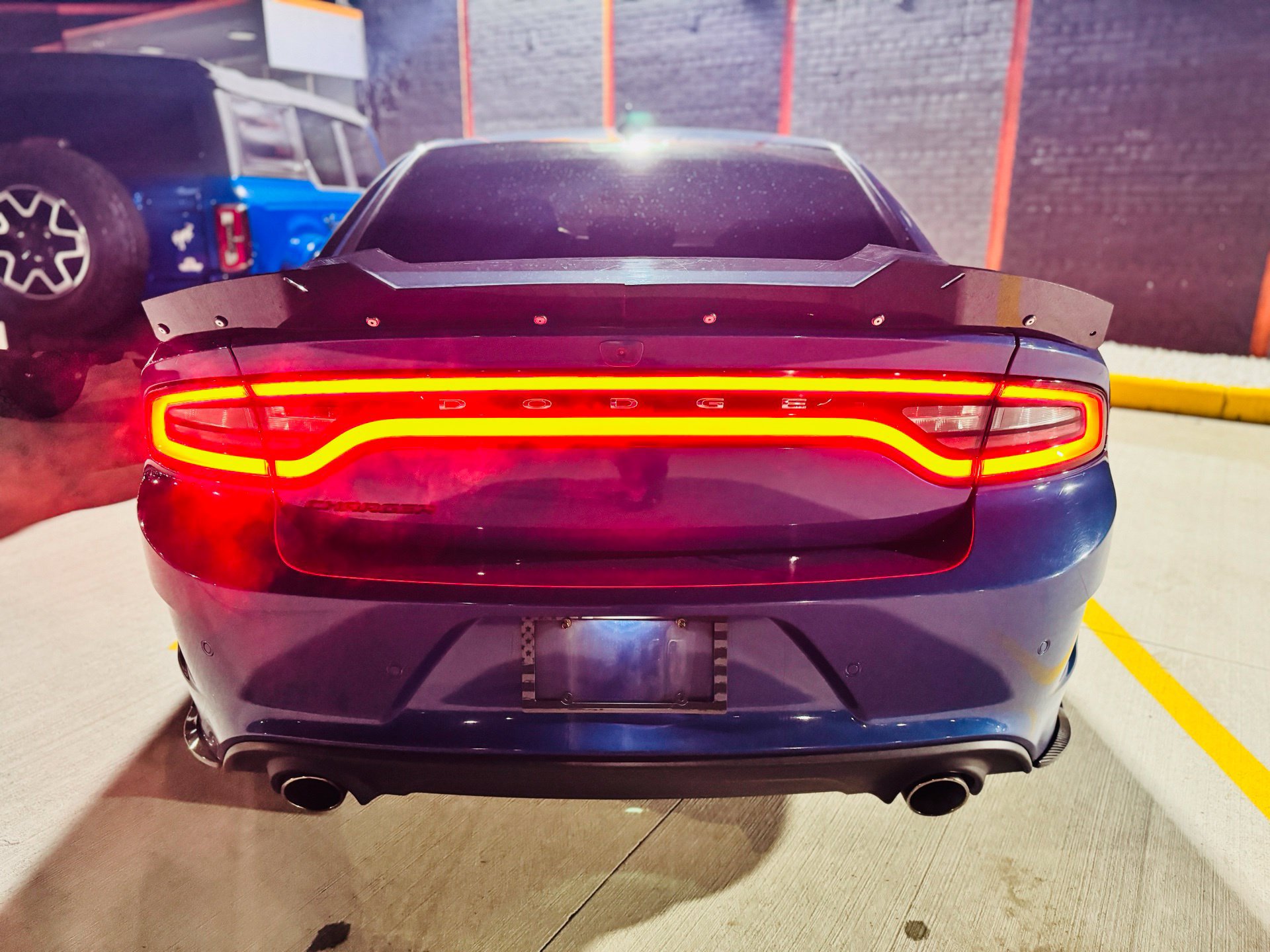 Used 2022 Dodge Charger Scat Pack w/ Harman/Kardon Audio Group RWD image 5