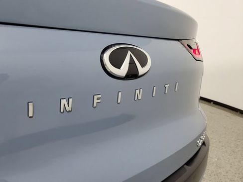 Certified 2025 INFINITI QX55 Luxe w/ Cargo Package AWD/4WD image 5