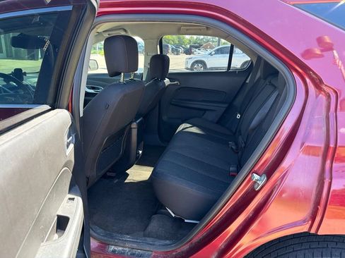 Used 2010 Chevrolet Equinox LT w/ Vehicle Interface Package FWD image 4