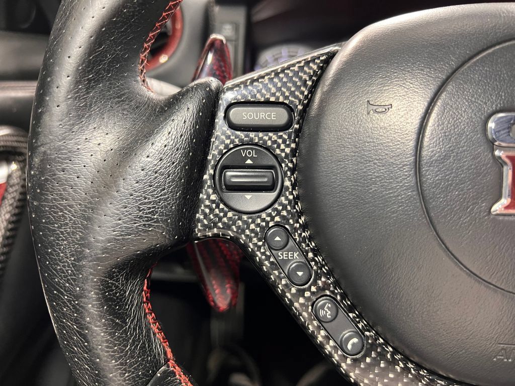 Used 2010 Nissan GT-R Premium AWD/4WD image 19