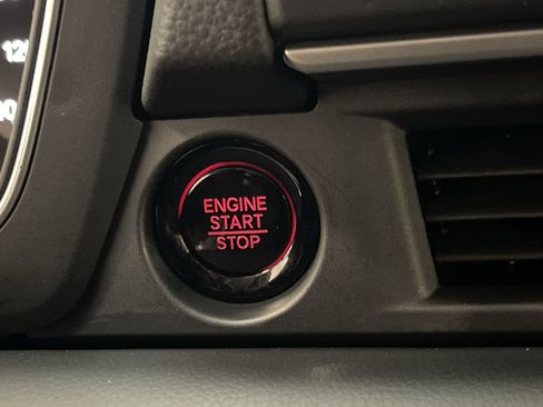 Certified 2025 Honda Pilot EX-L image 6