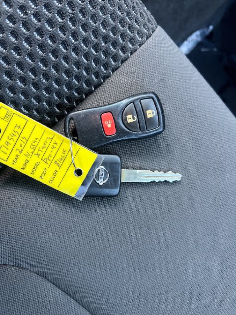 Used 2013 Nissan Xterra PRO-4X AWD/4WD image 28