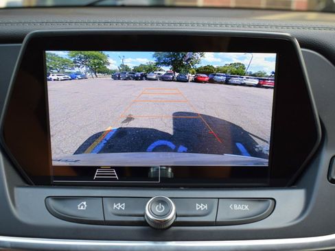 Used 2021 Chevrolet Blazer LT FWD image 24