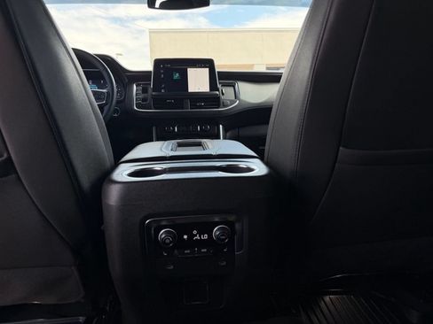 Used 2023 Chevrolet Tahoe Z71 w/ Luxury Package AWD/4WD image 26