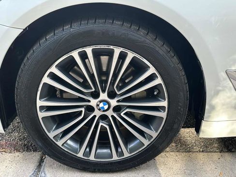 Used 2018 BMW 540i xDrive image 51
