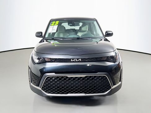 Used 2023 Kia Soul LX image 11