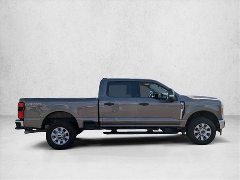Used 2023 Ford F250 XLT w/ 360-Degree Camera Package AWD/4WD image 4