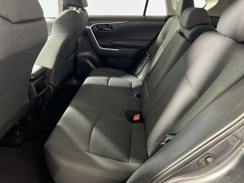Used 2020 Toyota RAV4 LE w/ Carpet Mat Package image 25