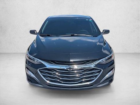 Used 2022 Chevrolet Malibu LS FWD image 2