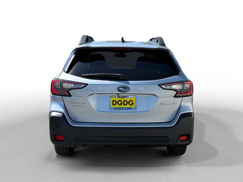 Used 2024 Subaru Outback Premium image 4