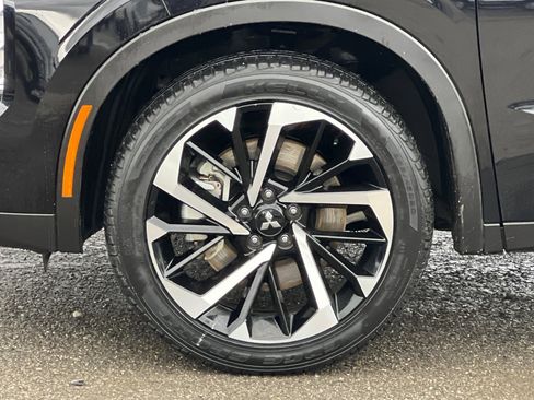 Used 2024 Mitsubishi Outlander SE image 27