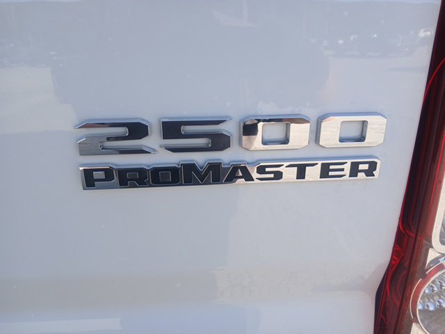 Used 2024 RAM ProMaster 2500 w/ Convenience Group FWD image 8
