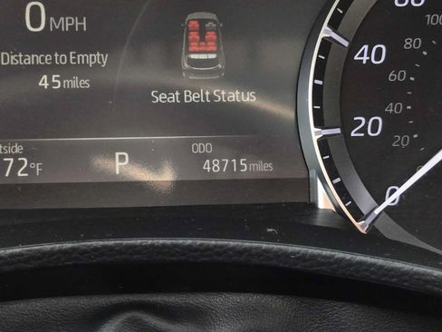 Used 2023 Toyota Highlander XLE AWD/4WD image 29