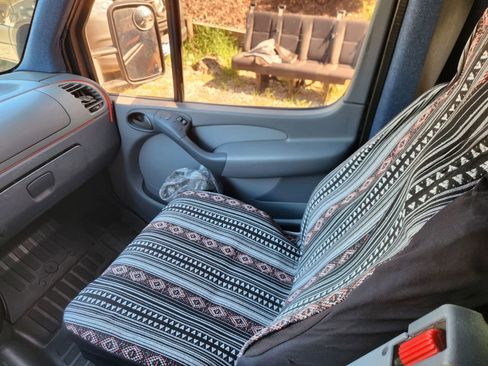Used 2006 Dodge Sprinter 2500 w/ PWR Convenience Group RWD image 42