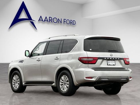 Used 2024 Nissan Armada SV image 3