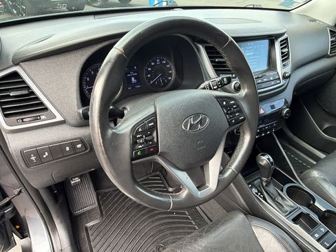 Used 2017 Hyundai Tucson Limited w/ Cargo Package AWD/4WD image 10