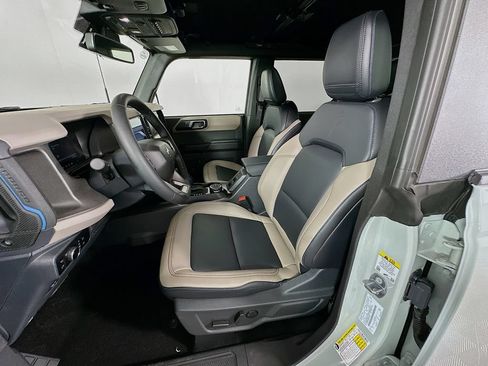 Used 2024 Ford Bronco Wildtrak AWD/4WD image 21