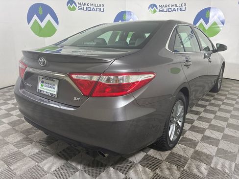 Used 2017 Toyota Camry SE image 11