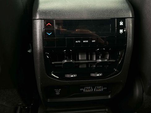 Used 2023 Jeep Grand Cherokee L Laredo AWD/4WD image 27