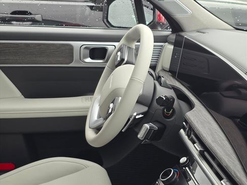 New 2026 Hyundai Santa Fe Limited FWD image 9