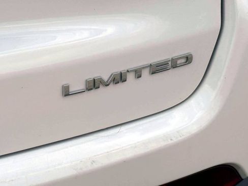 Certified 2021 Jeep Compass Limited AWD/4WD image 11