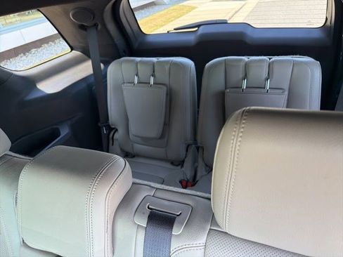 Used 2011 Ford Explorer Limited w/ 302A Rapid Spec Order Code AWD/4WD image 18