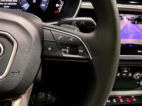 Used 2025 Audi Q3 2.0T Premium w/ Convenience Package image 12