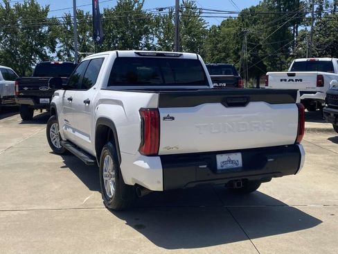 Used 2025 Toyota Tundra SR5 w/ SR5 Convenience Package AWD/4WD image 6